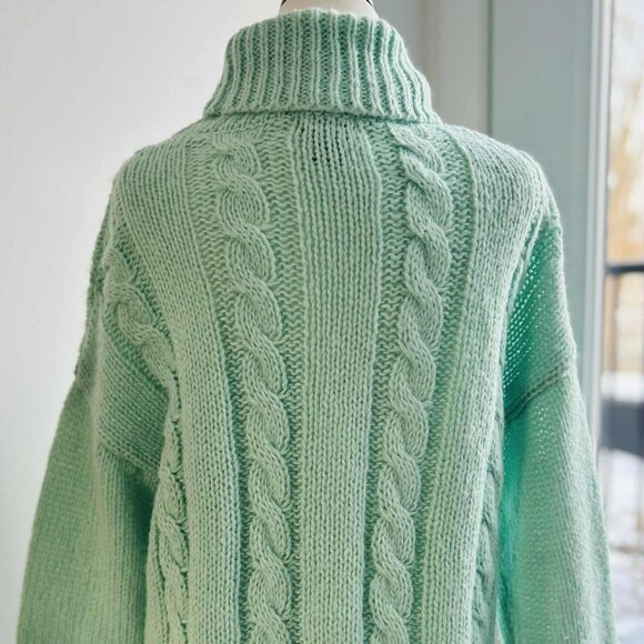 Ceny Bright Celadon Chunky & Cozy Cable Knit Turtleneck Sweater – US L - Picture 9 of 12